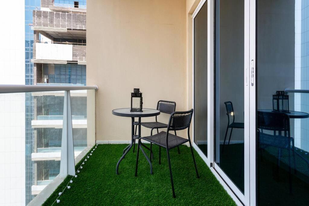 Lake View Jlt - Lovely Apartment In Dubai Dış mekan fotoğraf